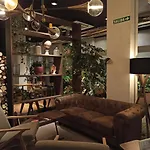 Arva Paris فندق 3*