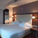 Arva Paris