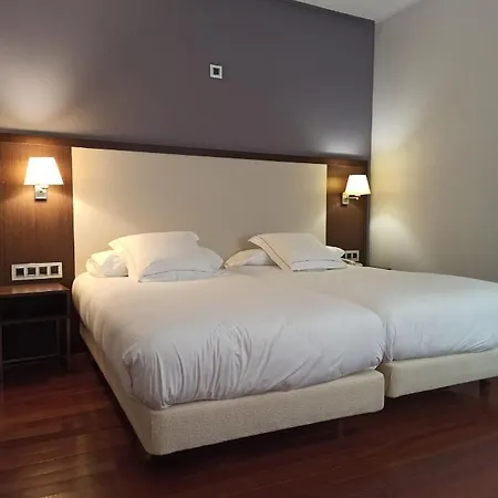 Hotel Arva París 3*