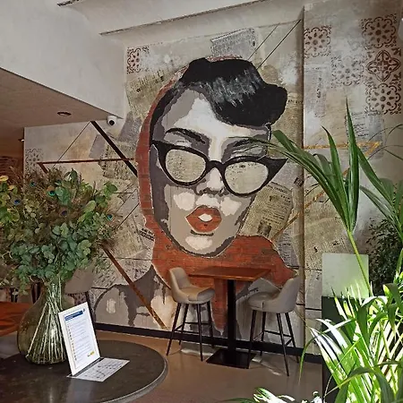 Arva Paris Hotel León