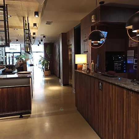 巴黎spa酒店 莱昂