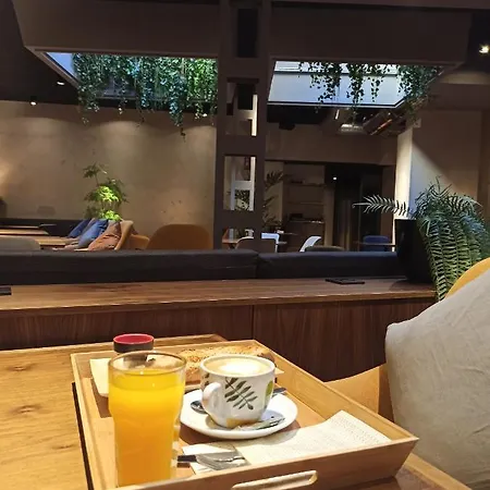 Hotel Arva París 3*