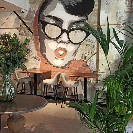 Arva Paris Hotel