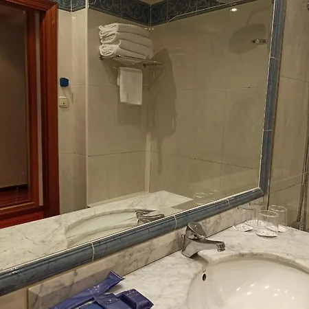Arva París 3*