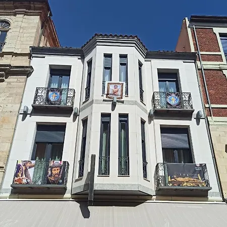 Arva Paris León
