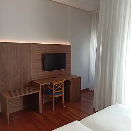 巴黎spa酒店 3* 莱昂
