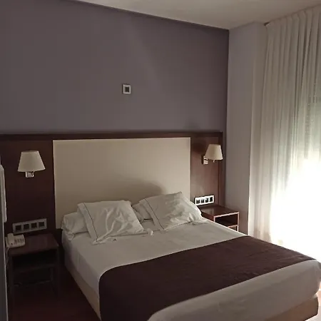 Arva Paris Hotel León