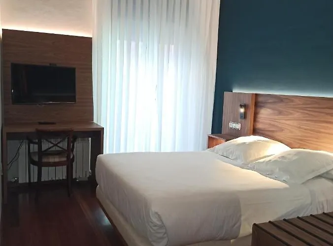 Arva París Hotel León