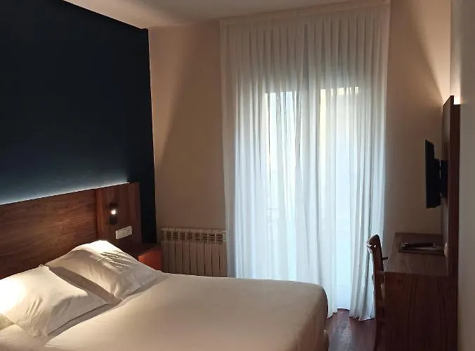 Arva París 3* León