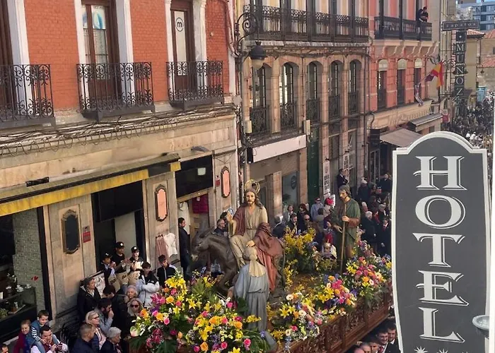 Hotel Arva París 3*