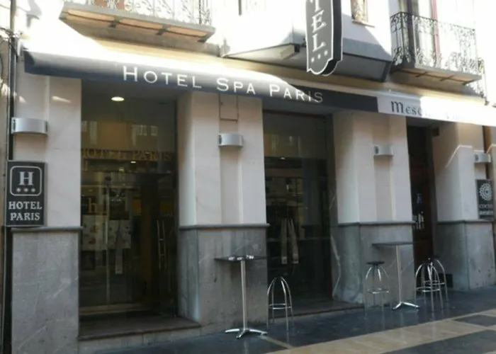 Arva Paris Szálloda 3*