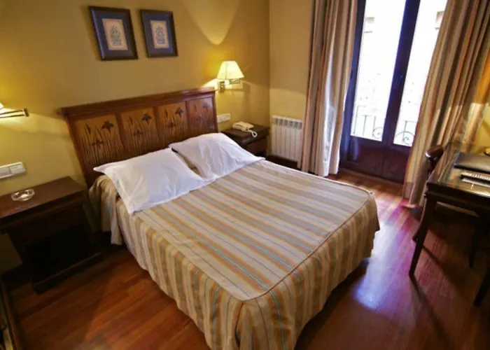 Arva París Hotel León