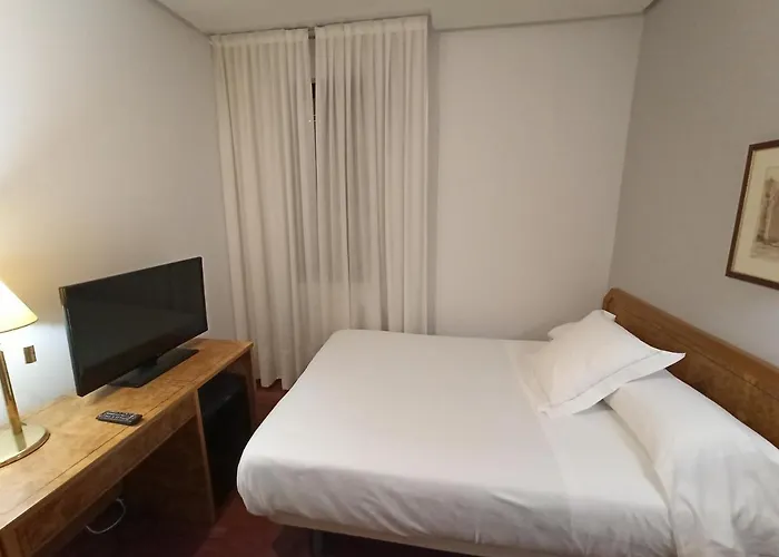 Arva París 3* León